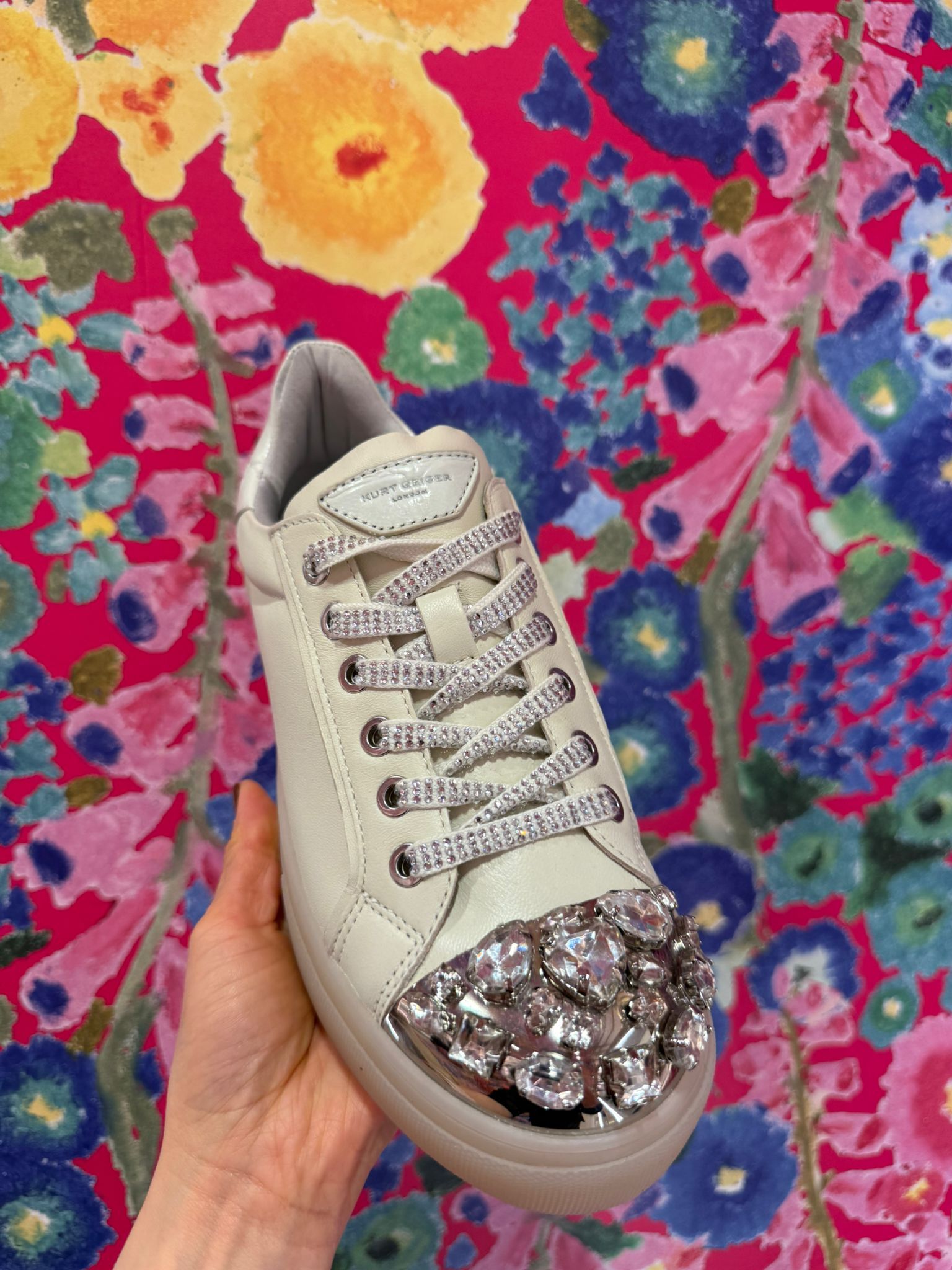 英國代購 -KG Kurt Geiger CRYSTAL TOECAP CUPSOLE CREAM COMB