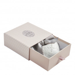 1MM0420-500 [MATHILDE M] 大型刺繡香氣心型吊飾 - 棉花花 #DS137FC (EU)