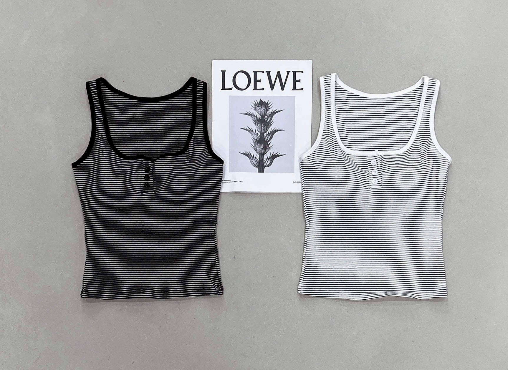 U領胸三釦條紋罩杯背心 337