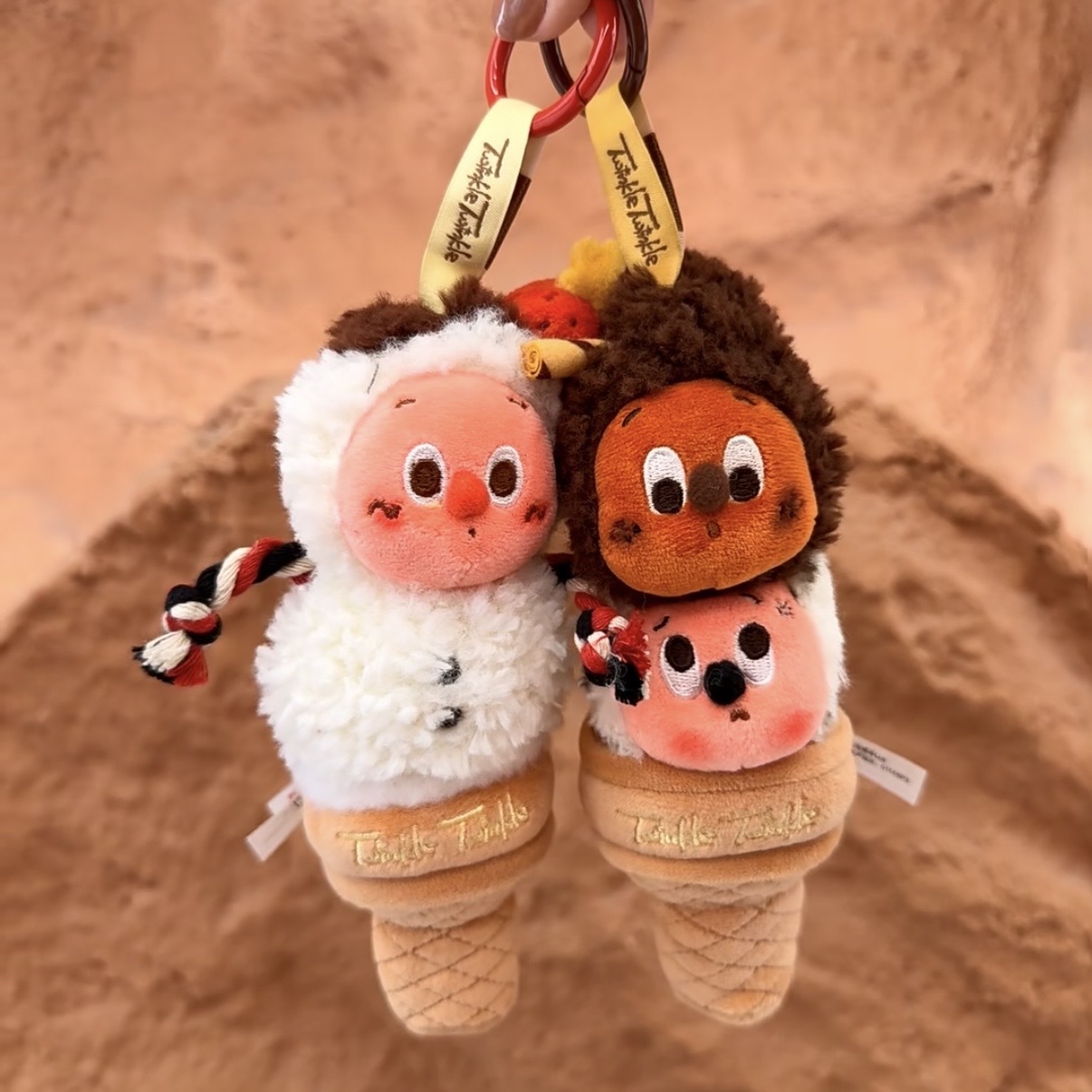 POP MART 泡泡瑪特星星人 歡迎來到月球表面系列 Gelato掛件(2kinds)