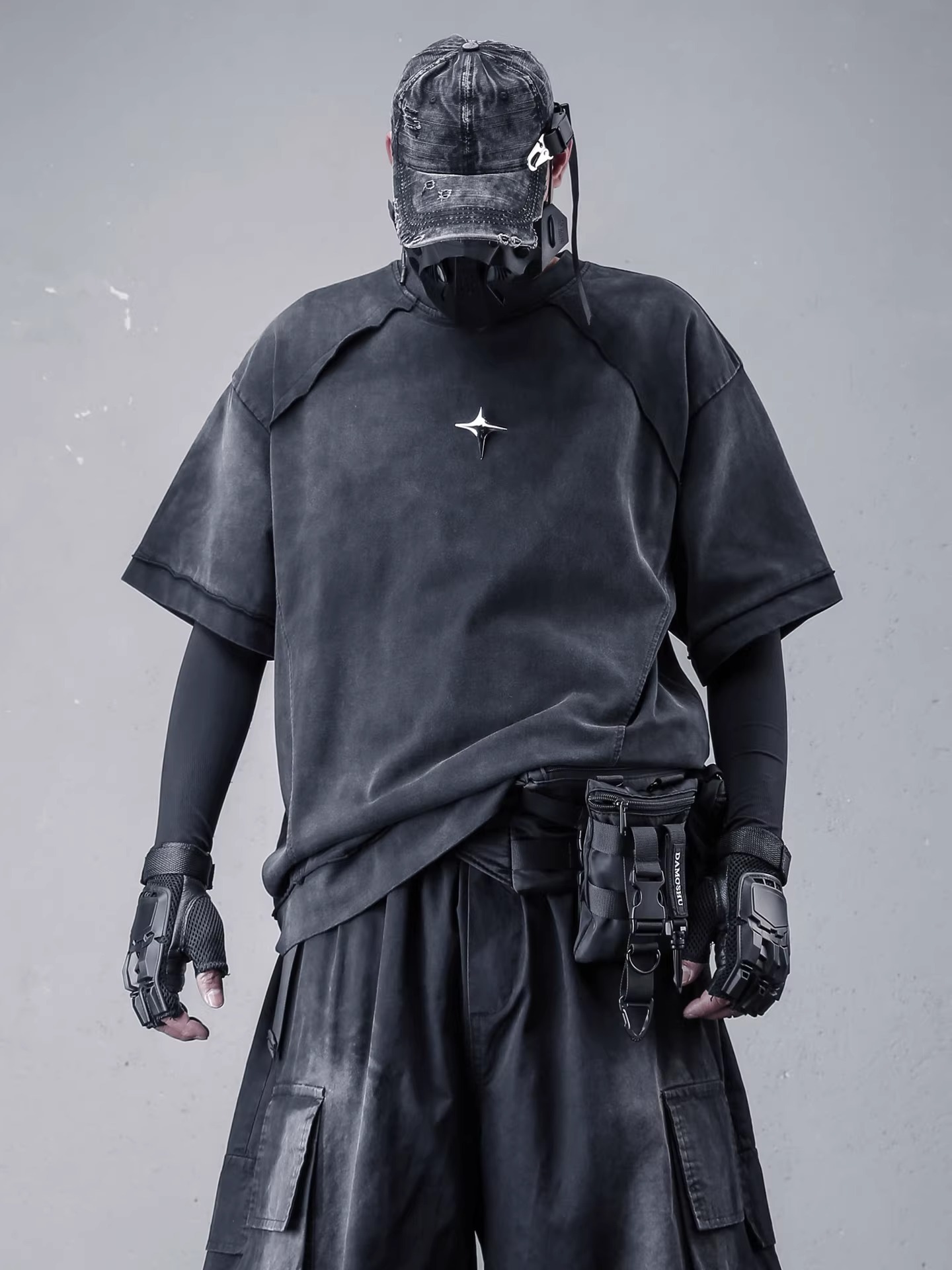 𝙏𝙀𝘾𝙃𝙒𝙀𝘼𝙍 拼接暗黑做舊水洗五分袖