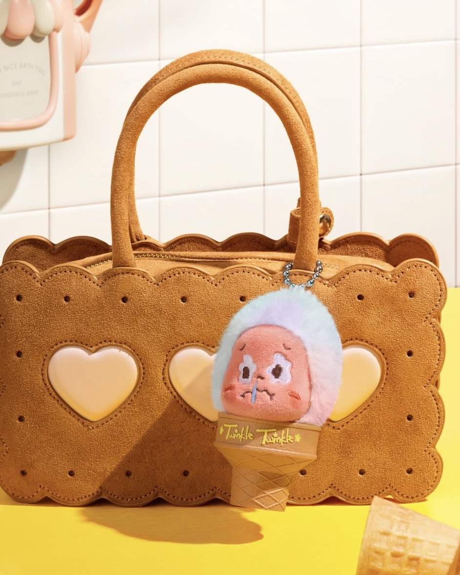 TWINKLE TWINKLE 星星人 歡迎來到月球表面系列 冰淇淋造型 毛絨 鑰匙圈 吊飾 磁吸 盲盒 / 預購