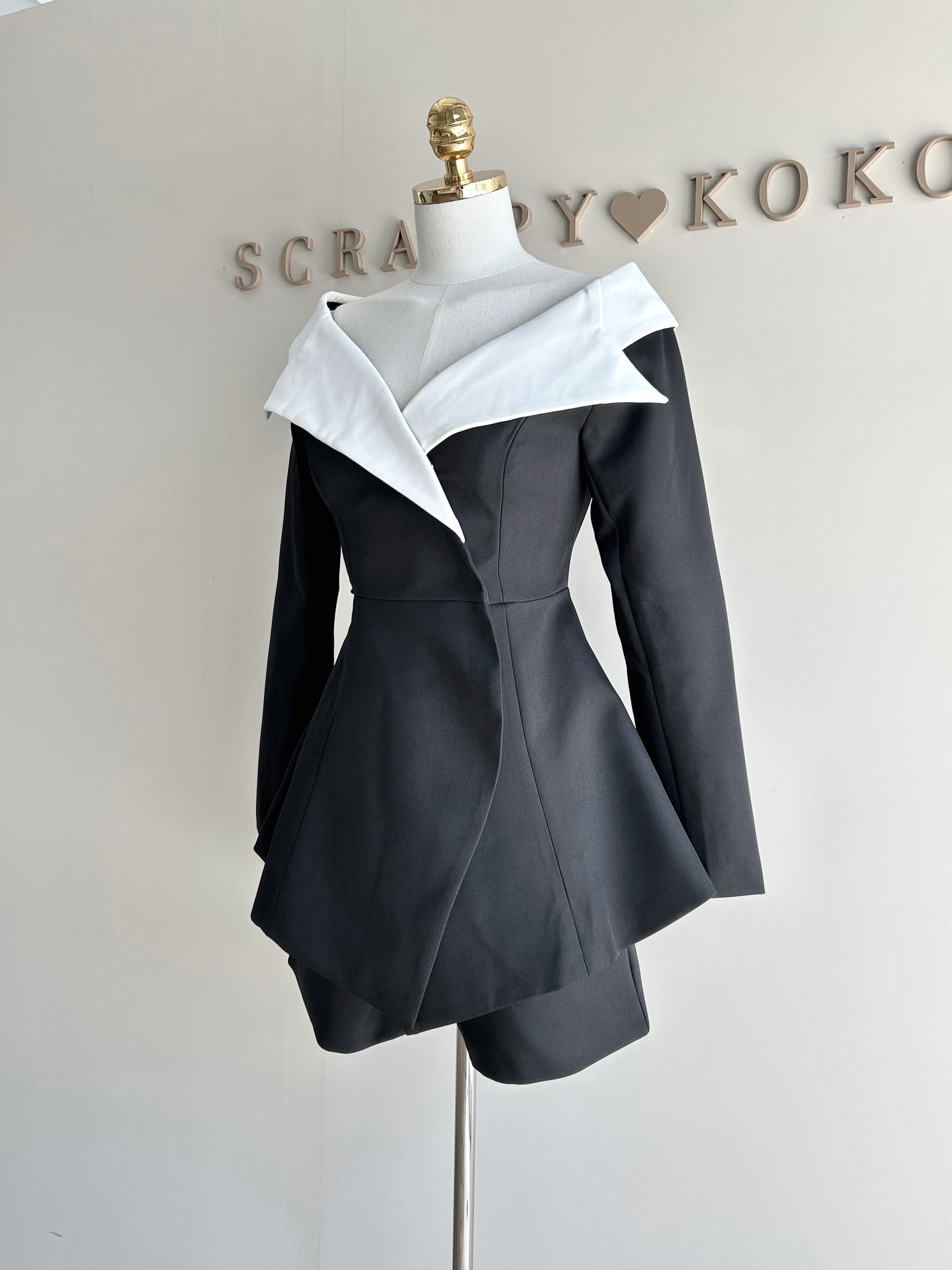 Haute 魅力超凡 俐落剪裁翻領套裝