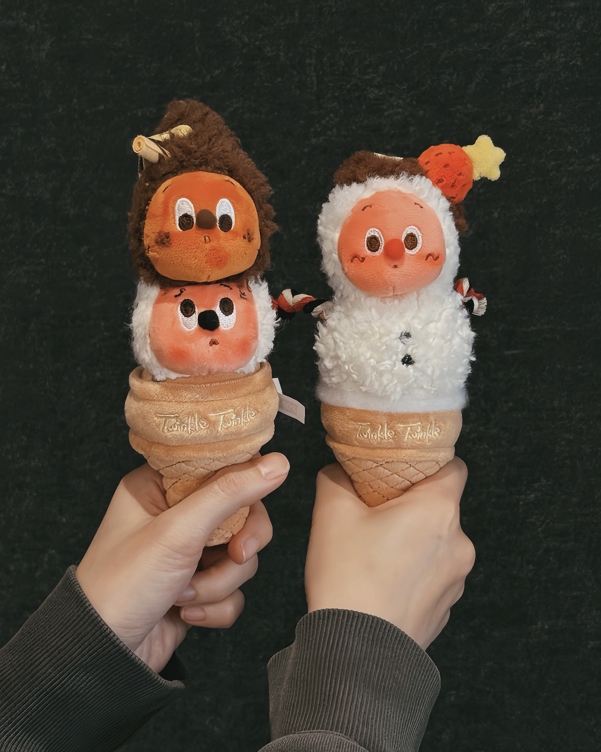 TWINKLE TWINKLE 星星人 歡迎來到月球表面系列 雙球冰淇淋 雪人 Gelato 毛絨 鑰匙圈 吊飾 / 預購