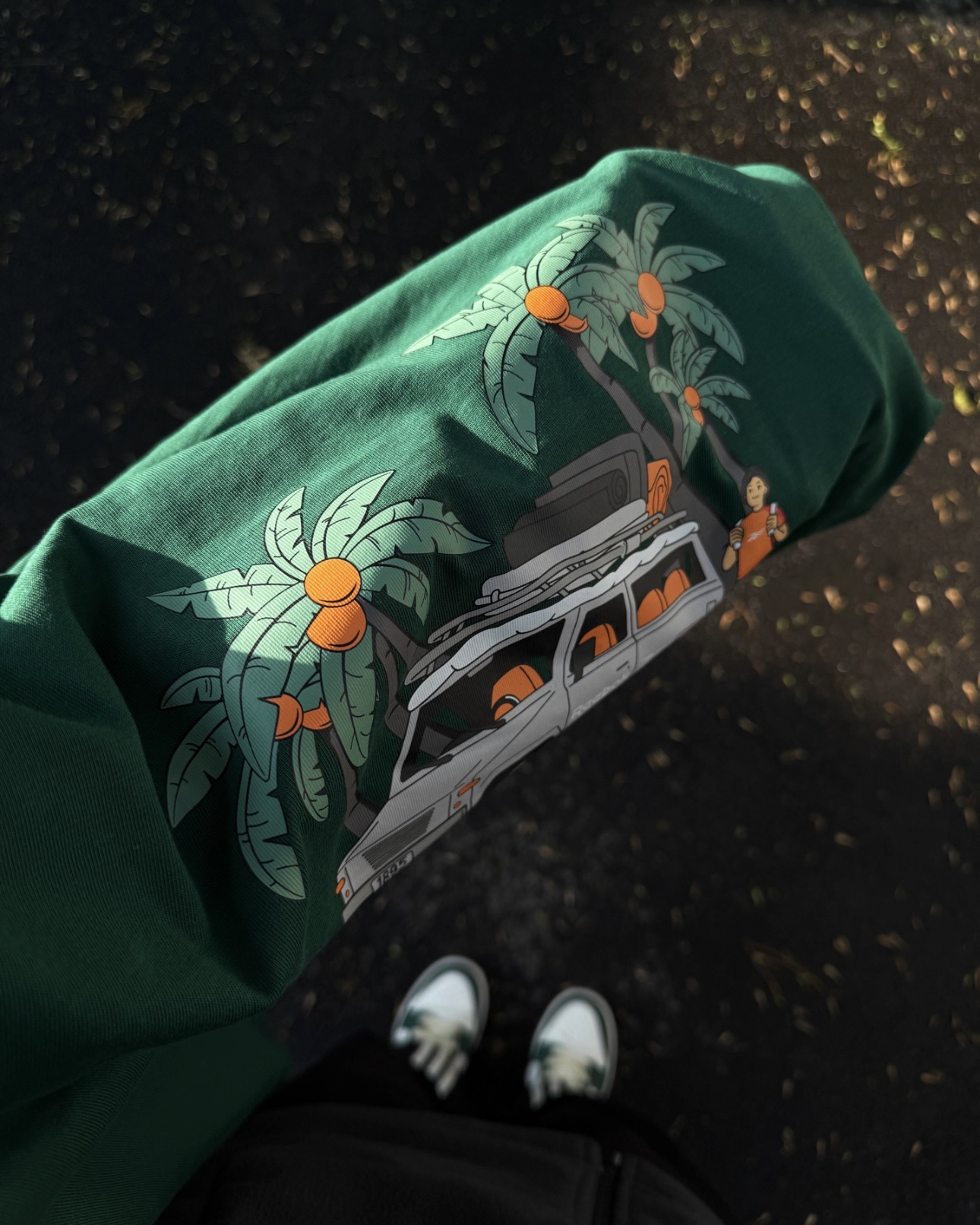 #預購 Reebok 寬鬆透氣 露營車印花 圓領短踢 綠色