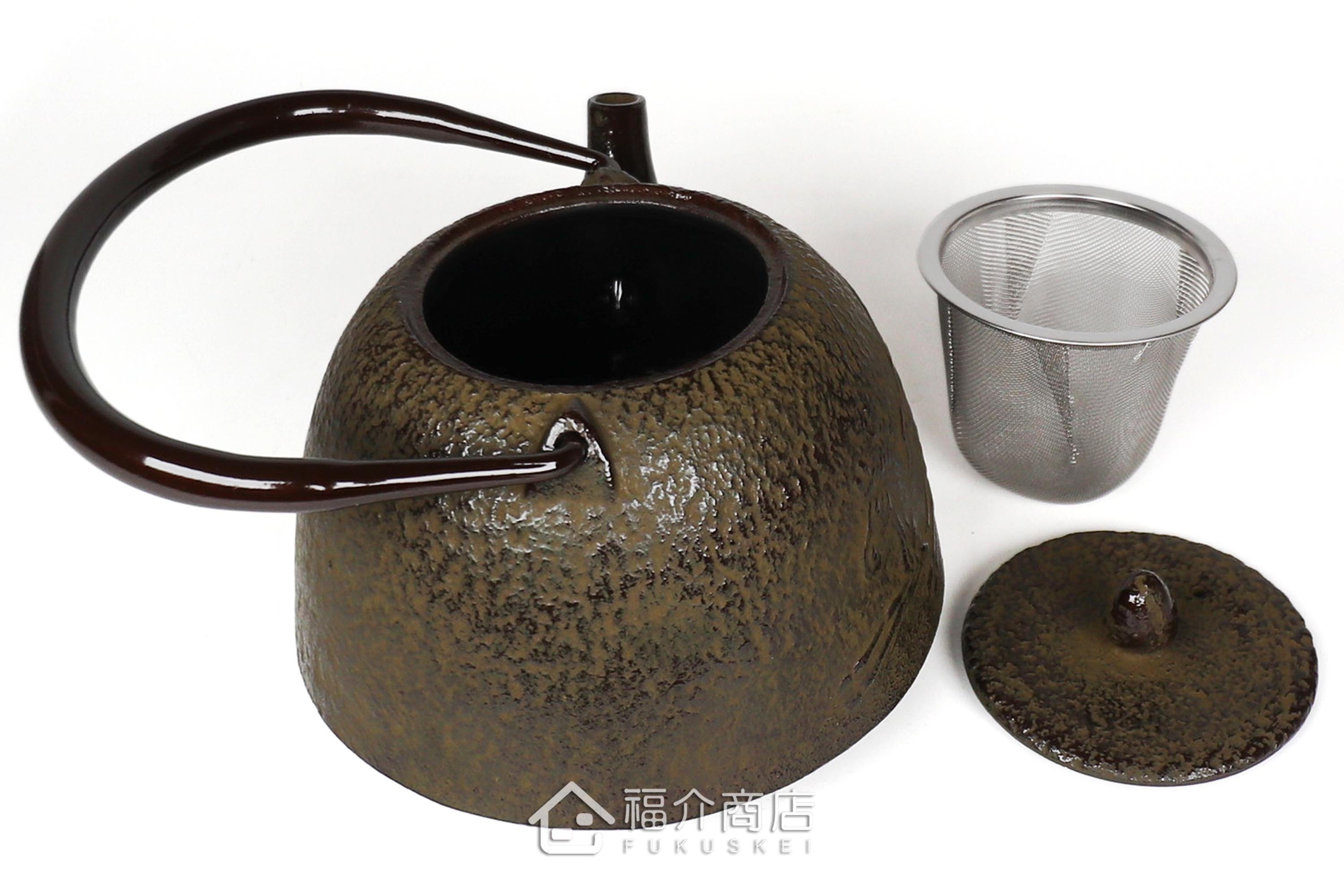 岩戶鑄工所製作的日本泡茶壺,茶色的馬紋樣造型壺身