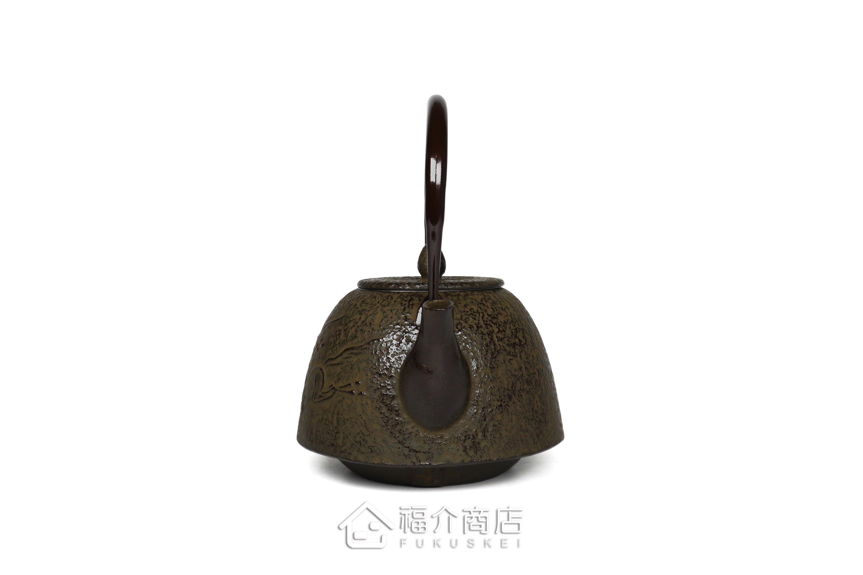 岩戶鑄工所製作的日本泡茶壺,茶色的馬紋樣造型壺身