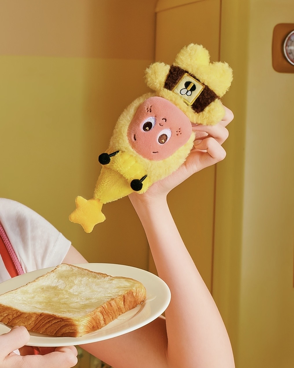 TWINKLE TWINKLE 星星人 歡迎來到月球表面系列 蜜蜂 毛絨 鑰匙圈 吊飾 / 預購