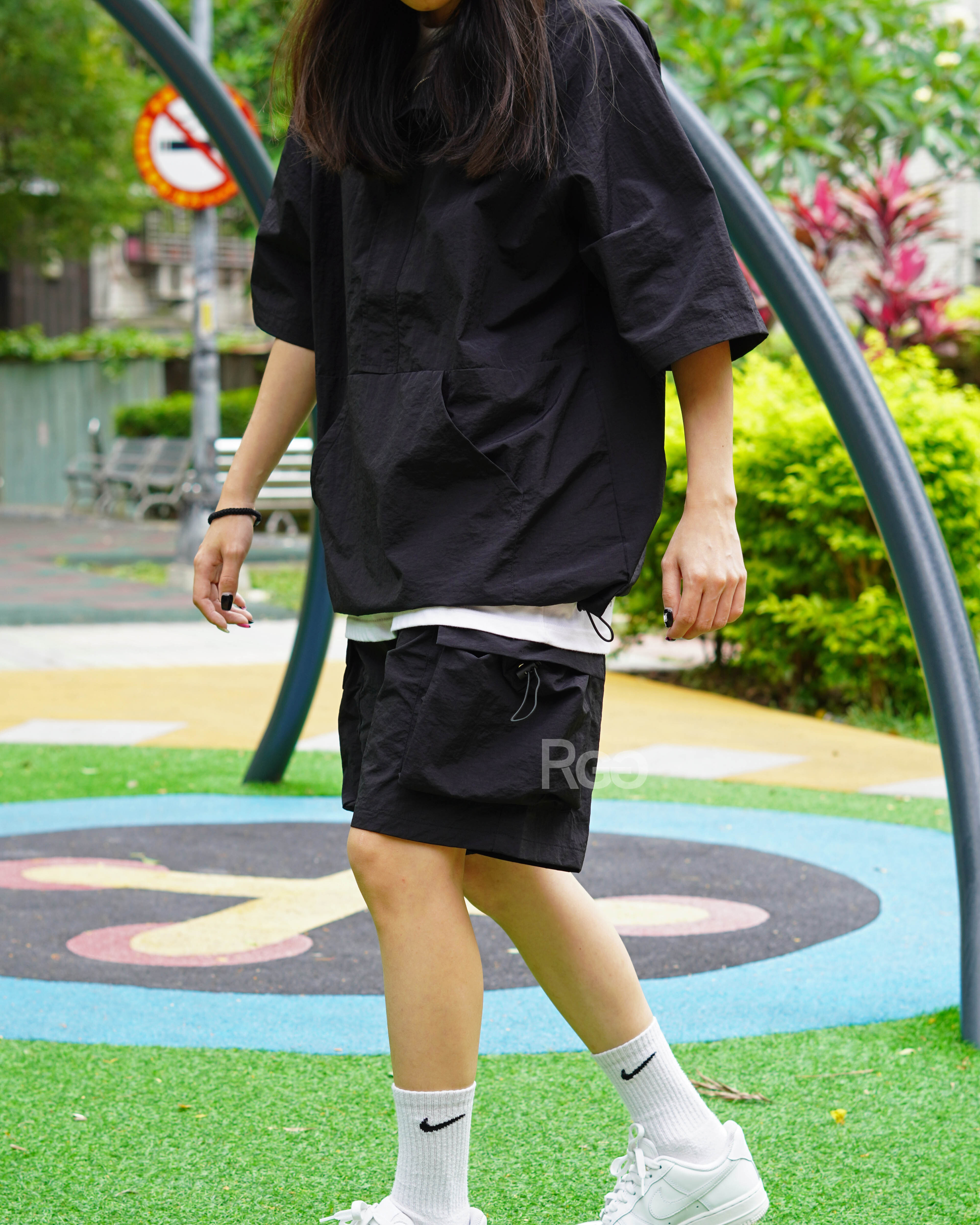 #98857 衝鋒衣 短袖 防潑水 尼龍 套裝 女生室外黑色實穿下擺