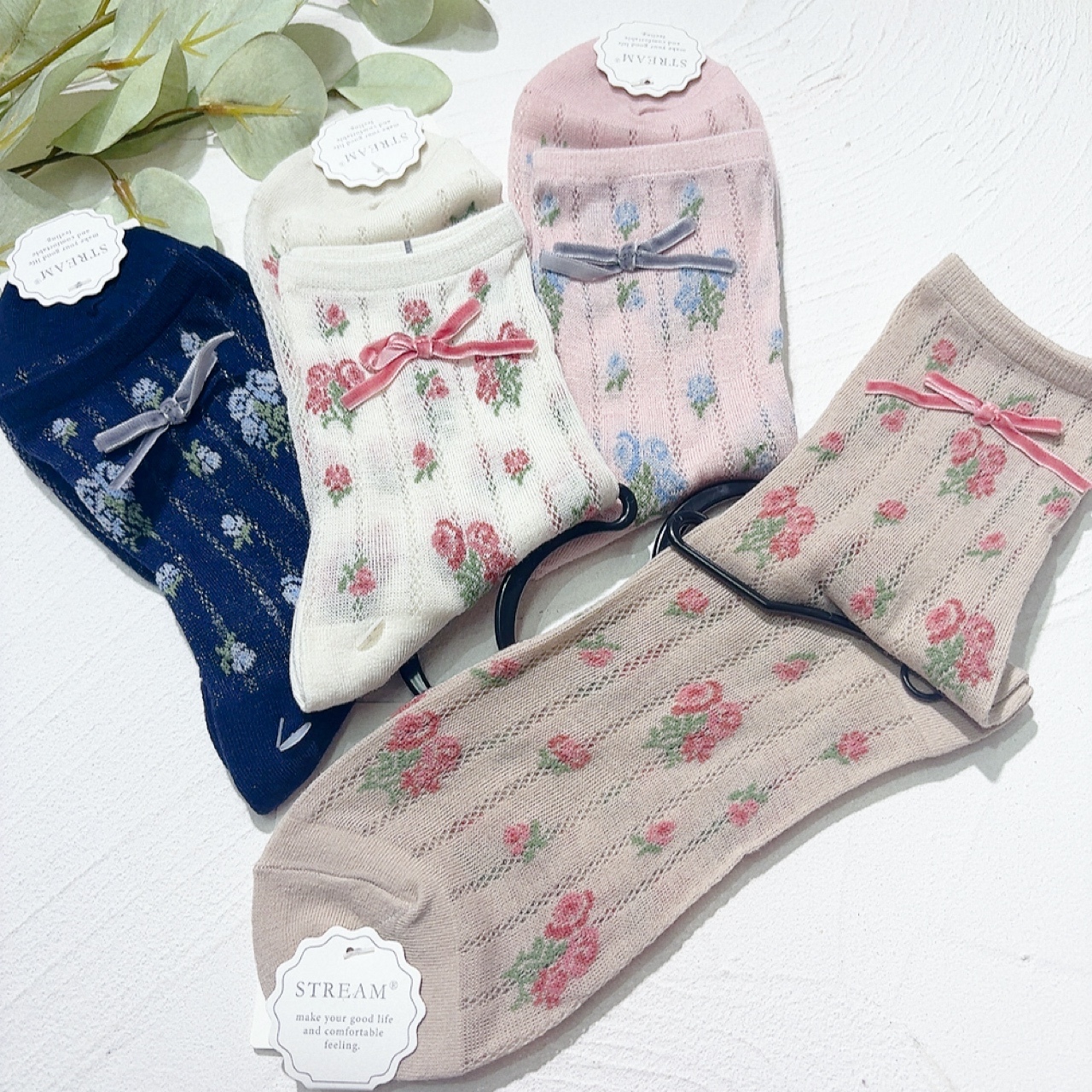 蝴蝶結花圖案短襪