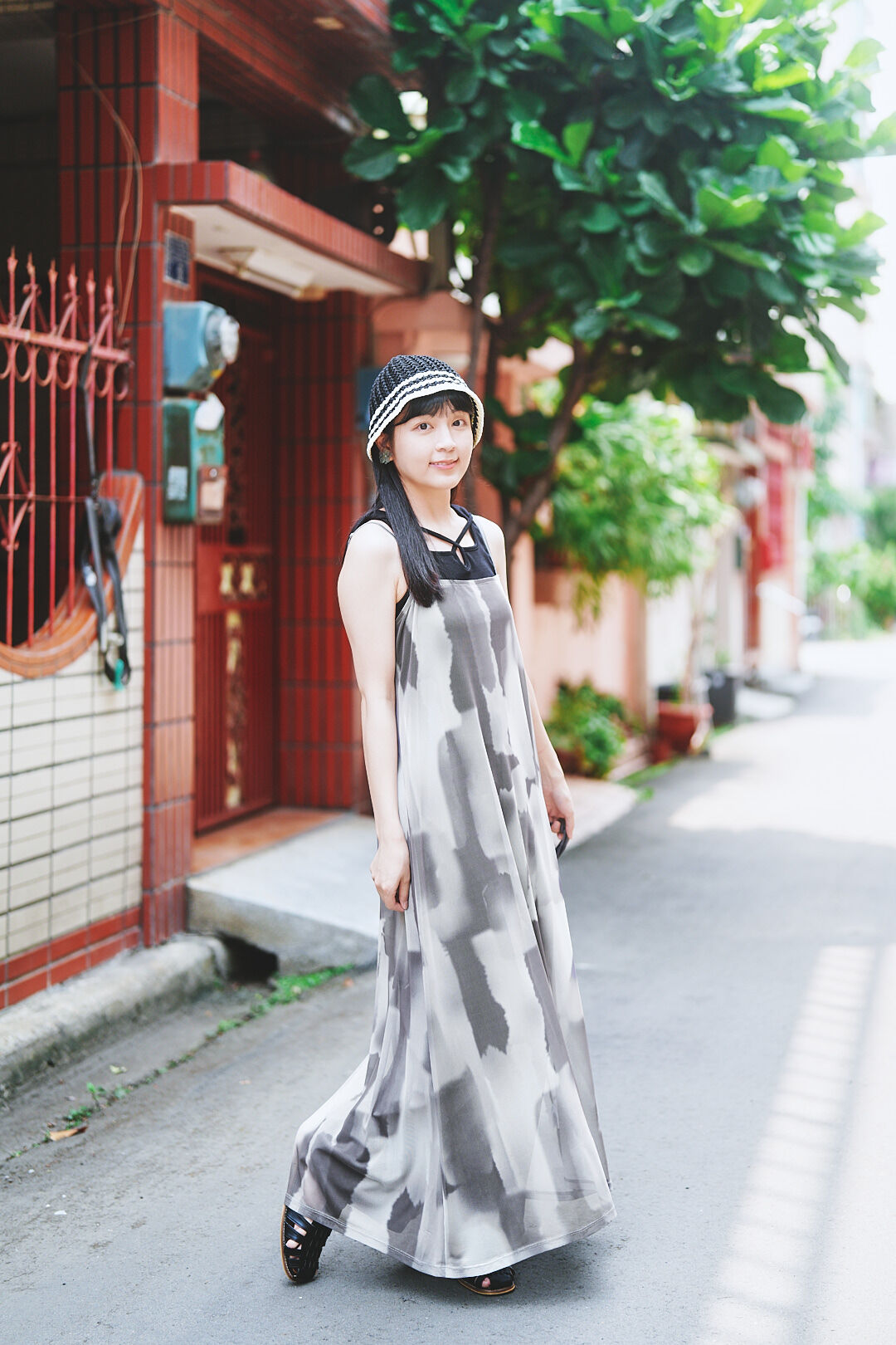 (預購)日光暈染！水彩透明感吊帶裙(四色-灰黑)