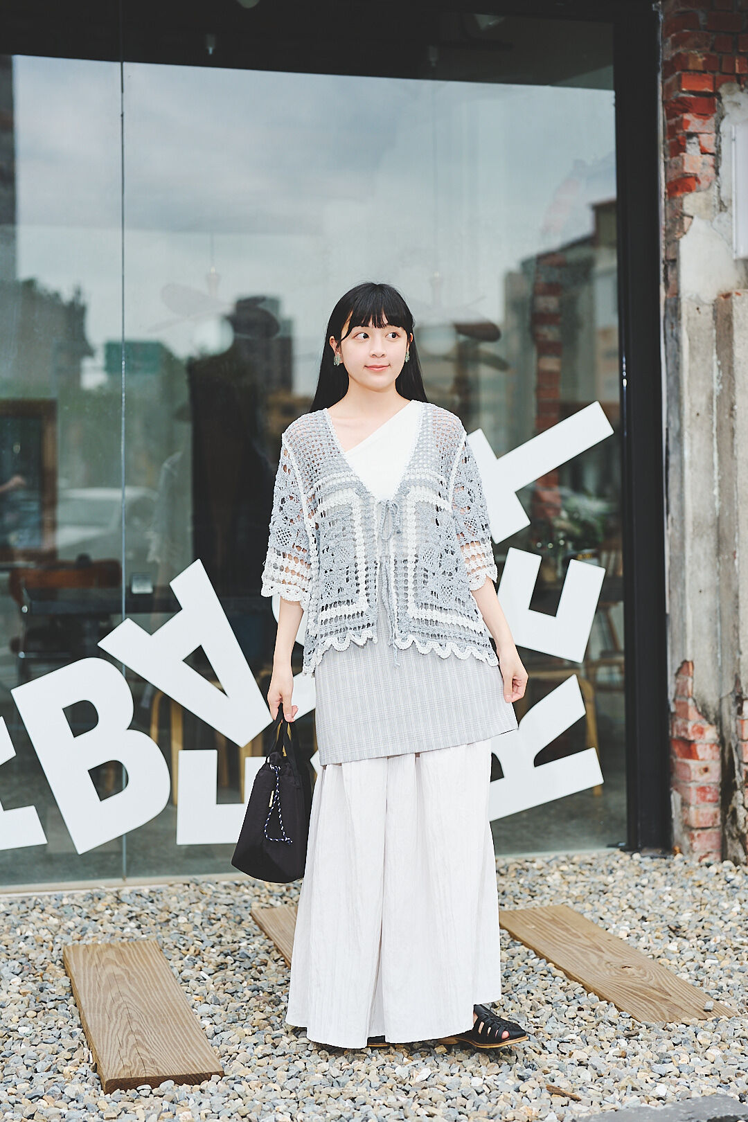 致愛麗絲！鉤針風蕾絲罩衫 (兩色-靜謐藍)