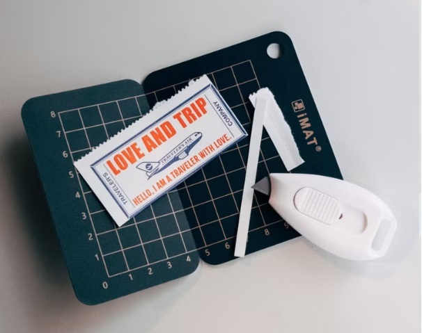 甜蜜生活 x iMAT．愛治文具房款 隨行迷你切割組 含美工刀