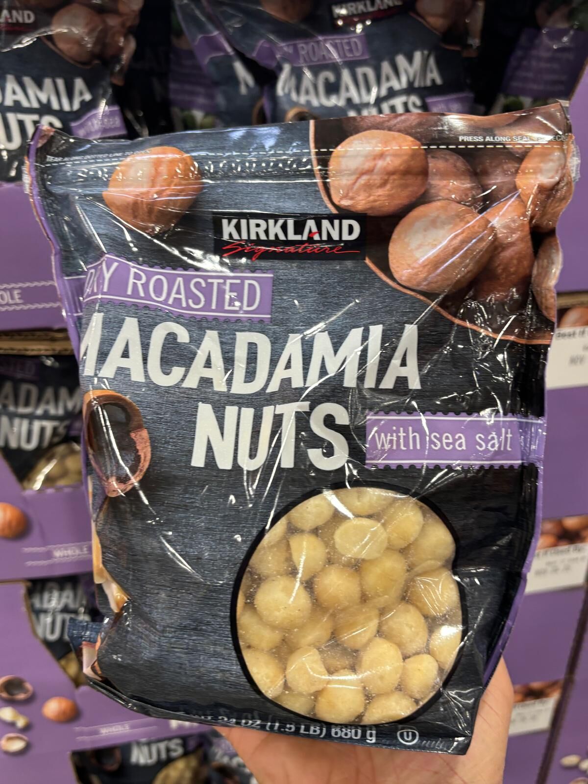 YN081 Kirkland Signature 科克蘭乾烤海鹽夏威夷果仁 680G EXP: 10.2026