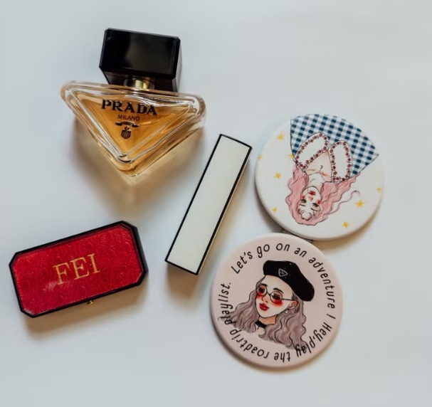 甜蜜生活．時髦女孩 隨身皮革小圓鏡