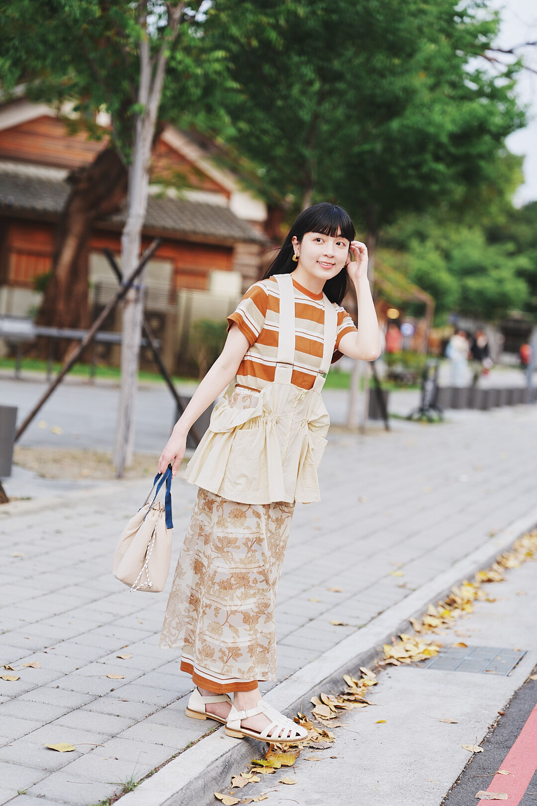 (預購)神奈川的海鹽！抽繩傘擺吊帶背心 (三色-象牙)