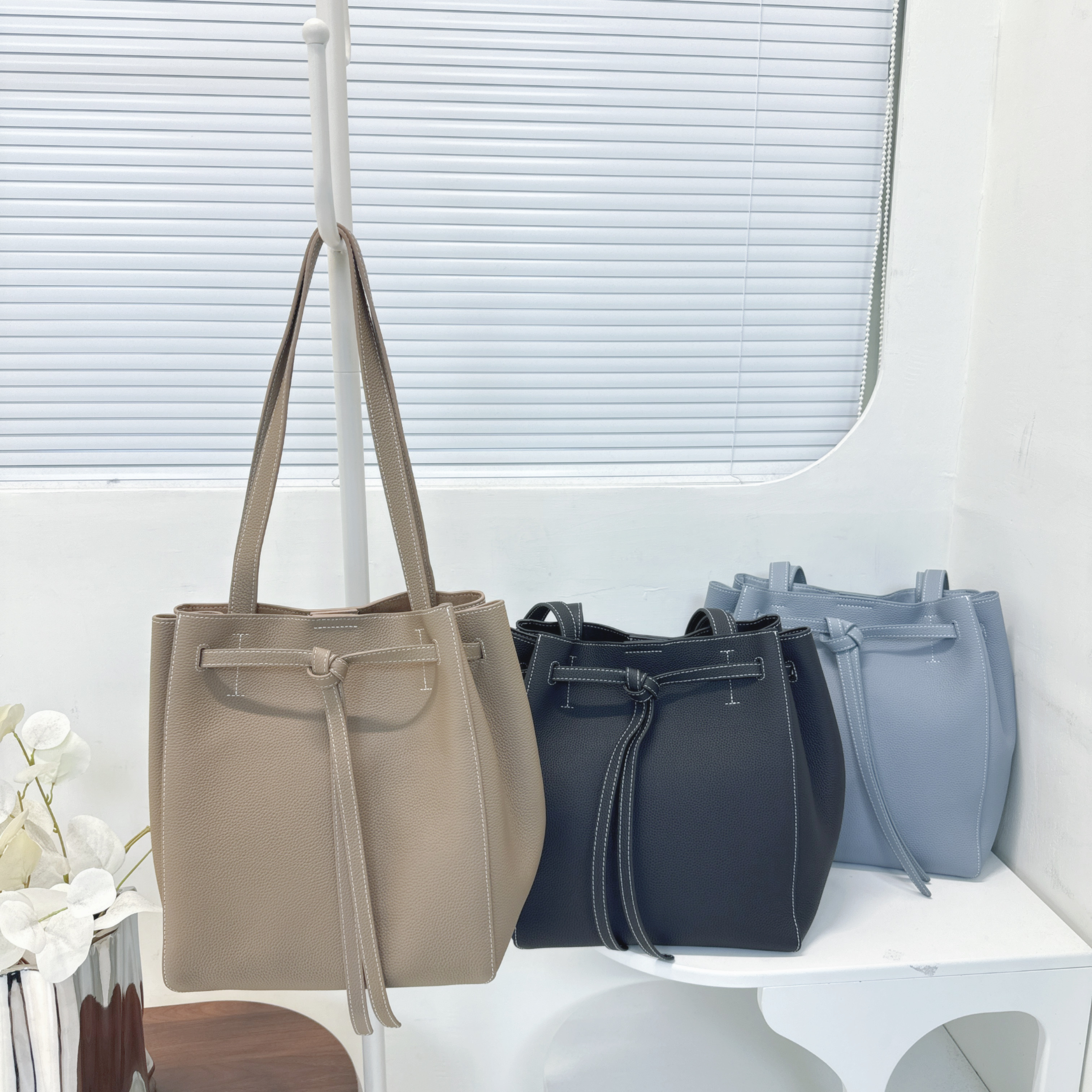 【Hoi2推介】荔枝紋Togo牛皮手袋 (H25-H27)