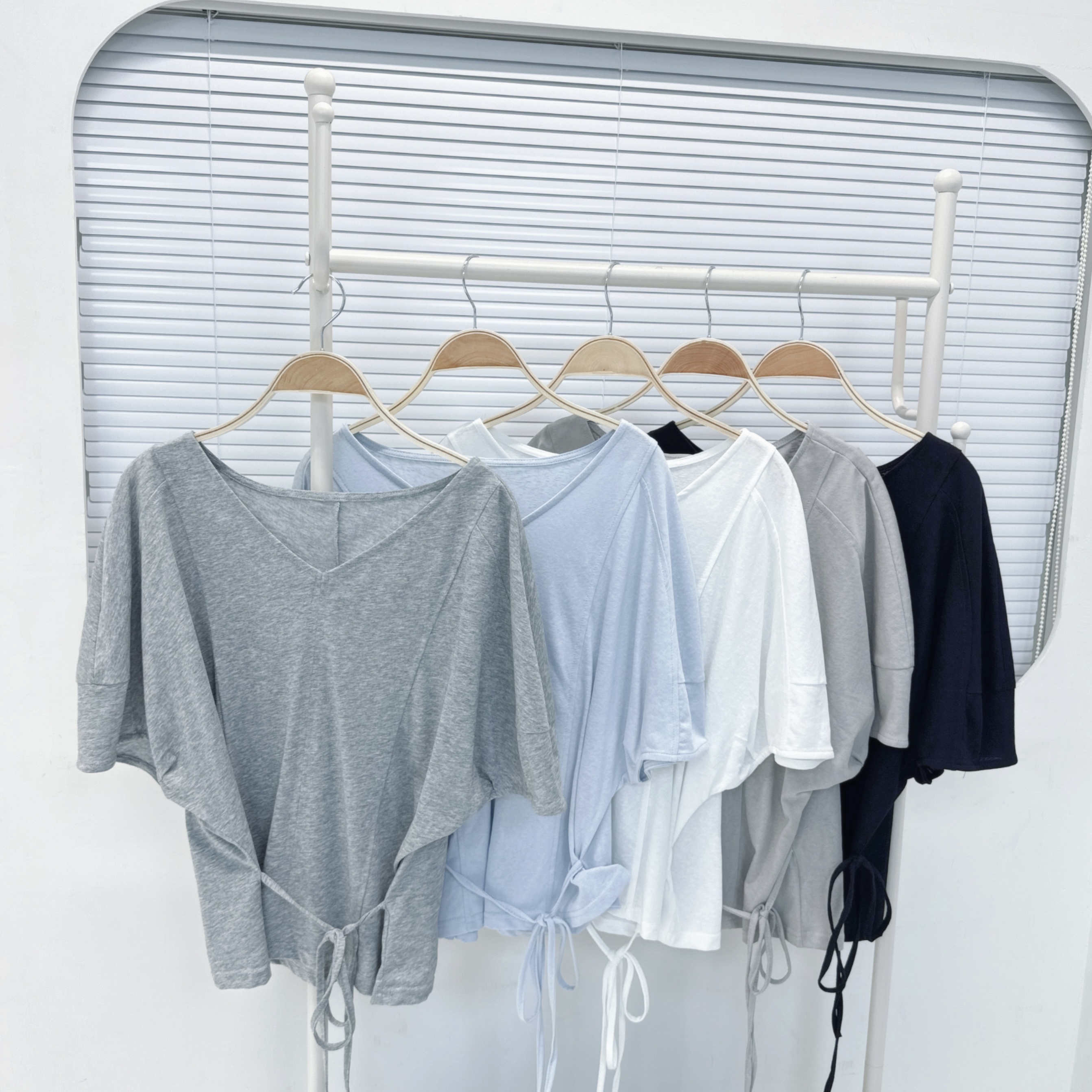 【Hoi2推介】V領挷繩蝙蝠袖TOP (H11-H15)