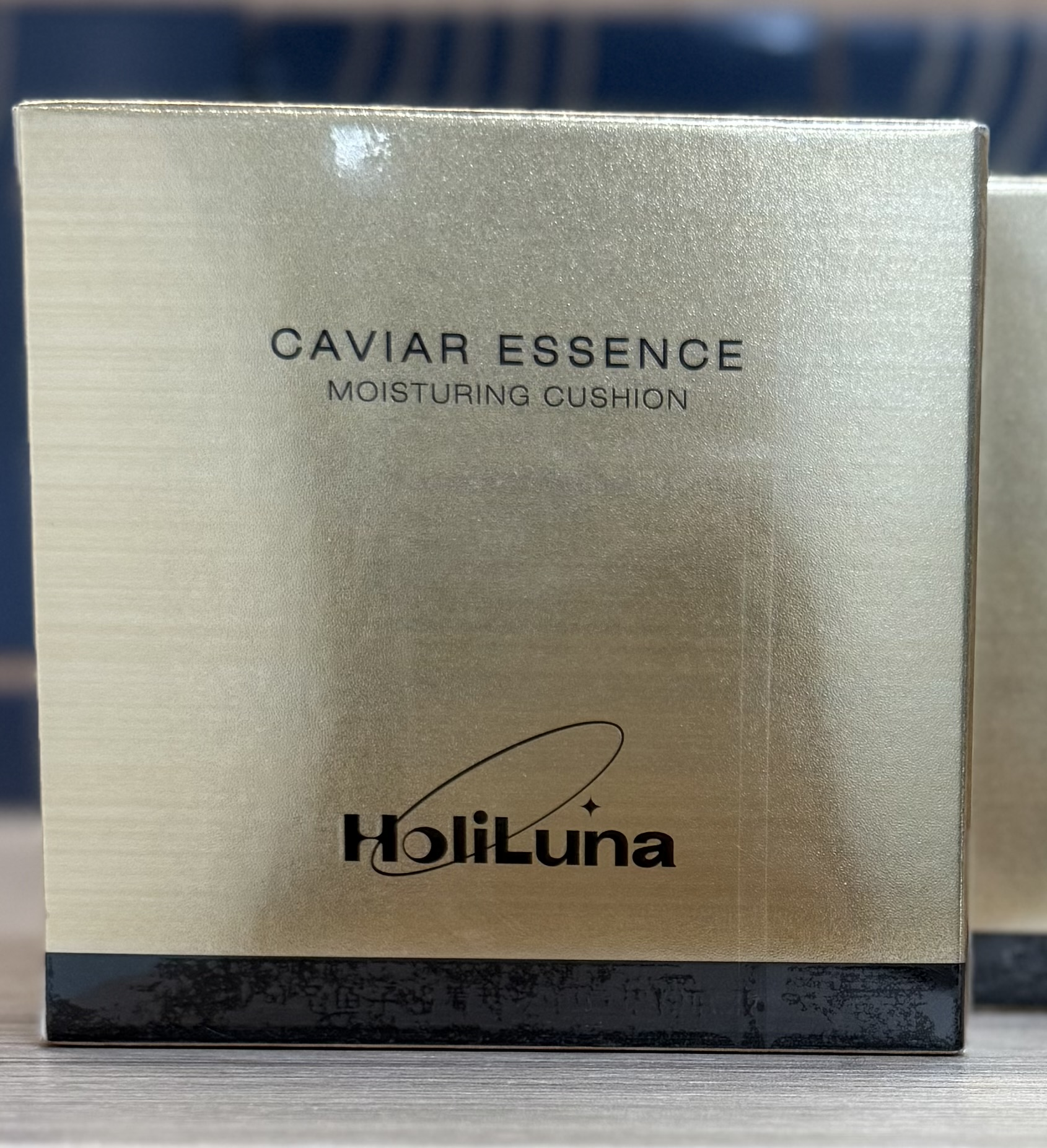 0420SZ70-SZHK-CLOS-Holiluna月聖小金盾皮膚衣氣墊12g/盒 EXP:約2年(A70)