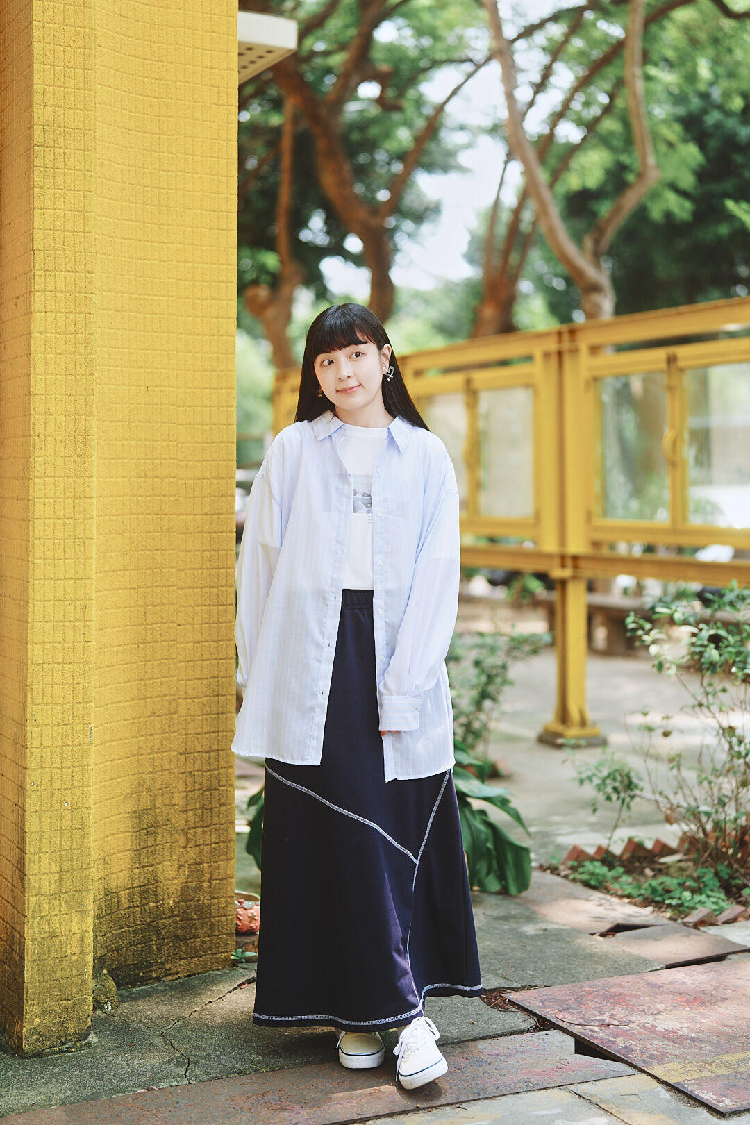 (限量)掌心裡的野餐地！撞色剪裁車線棉裙(兩色-海軍藍)