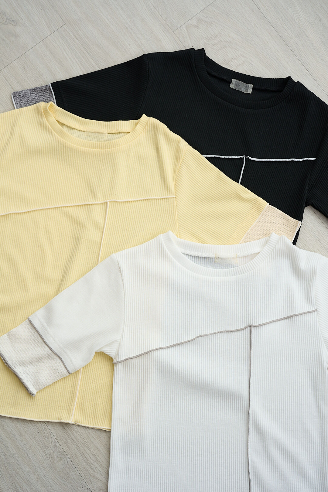 (預購)十四行詩！捲邊羅紋袖拼接Tee (三色)