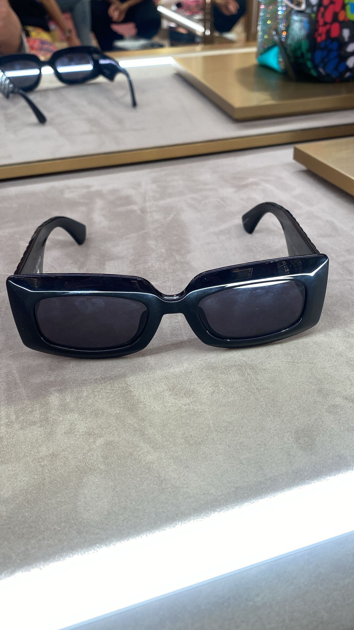 英國代購 -KG Kurt Geiger KGL1043/S 807IR