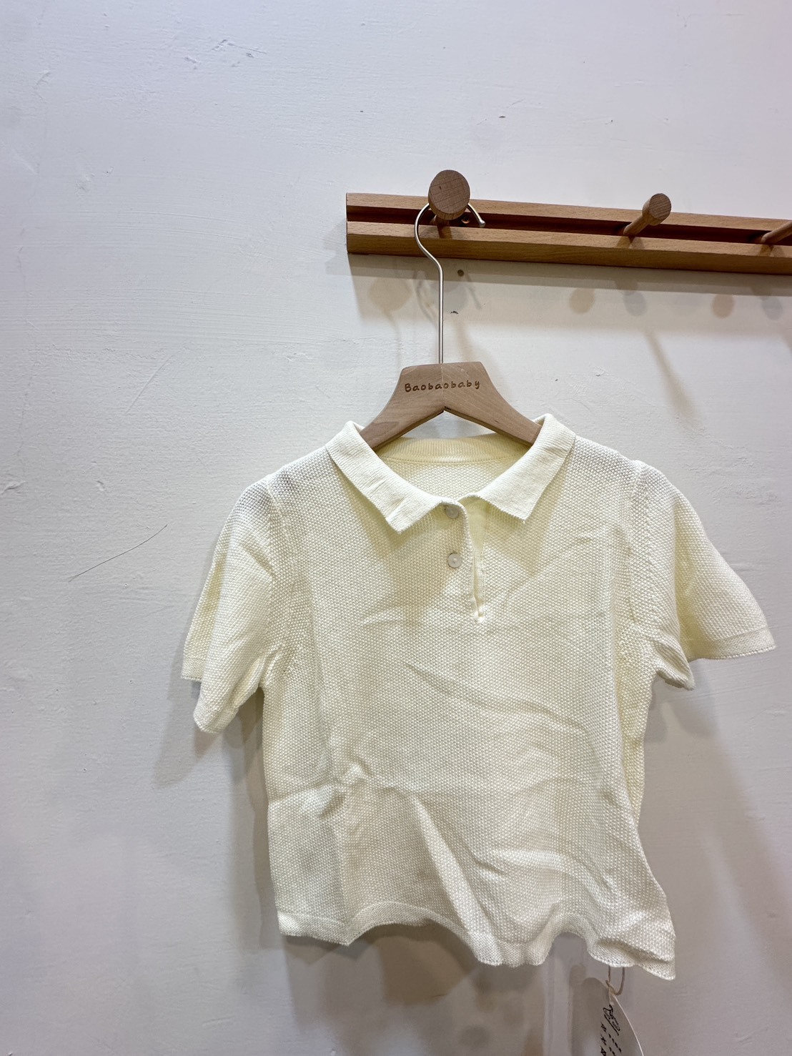 奶油小翻領質感上衣