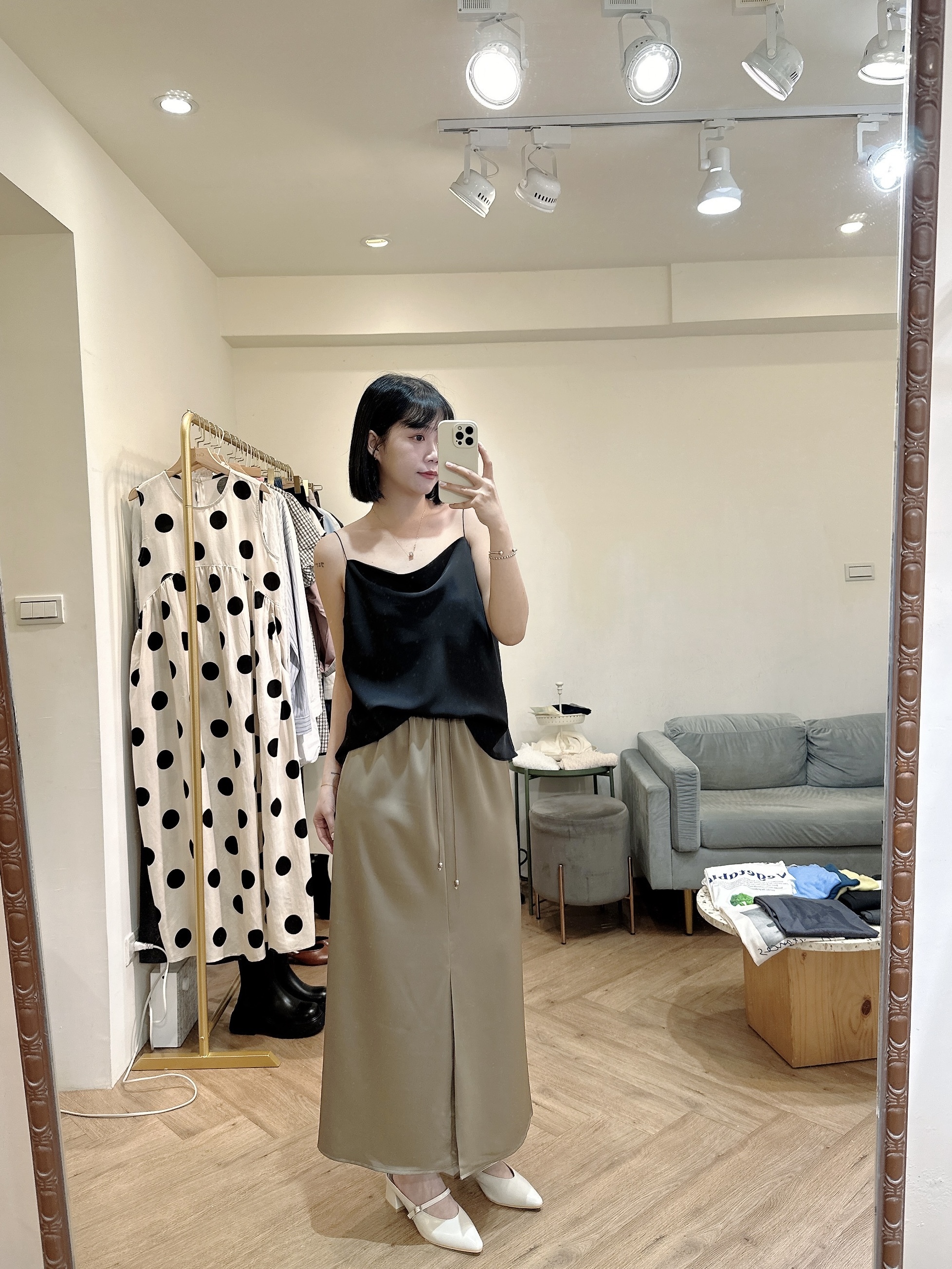 緞面質感長裙