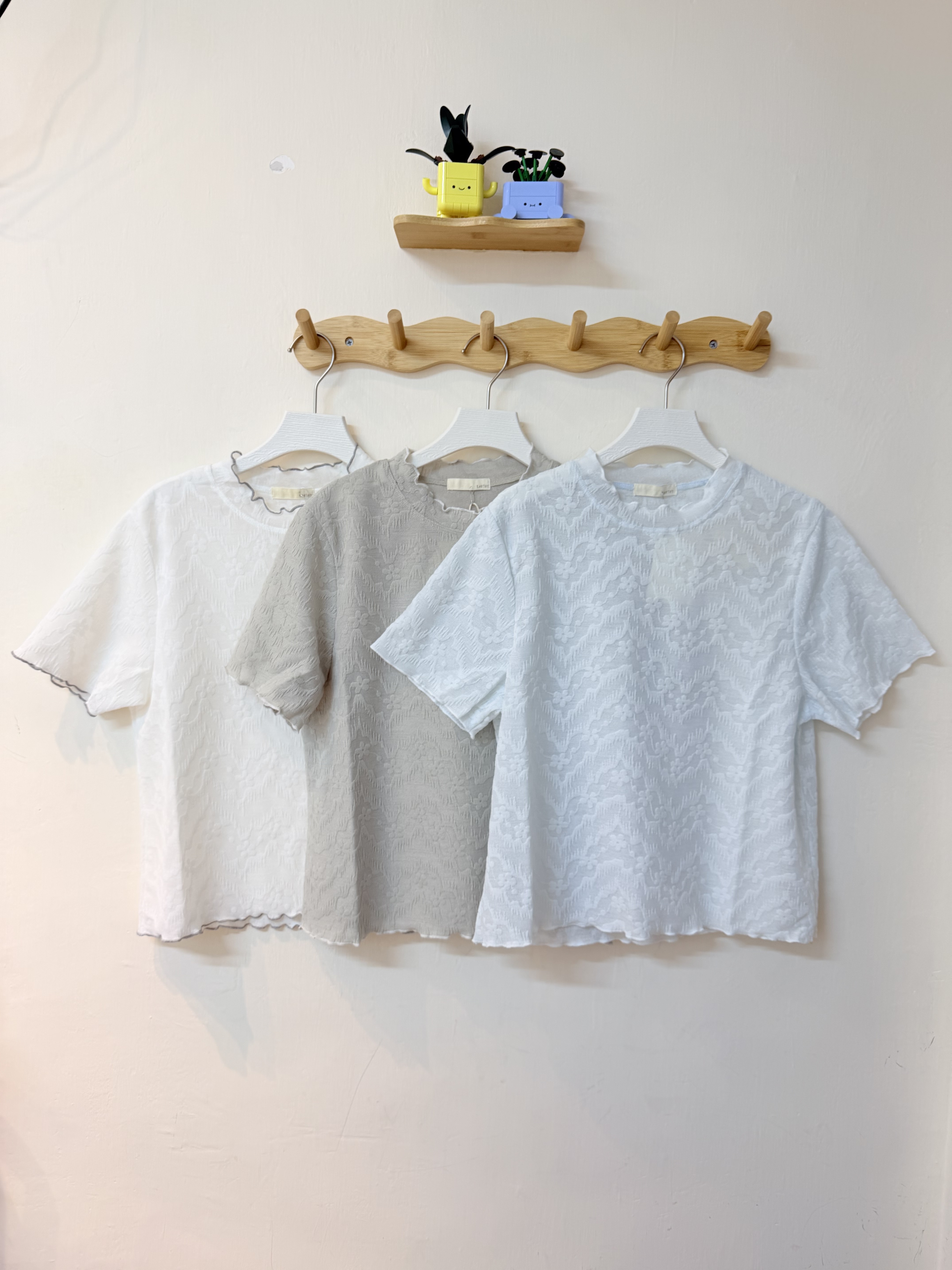 波紋暗花撞色邊Top𖧷 ⁺.