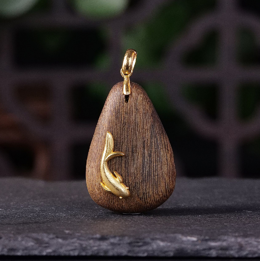 SE32 海南綠棋楠9分沉水滴吊墜 (J-L9156) **連繩 **連證書