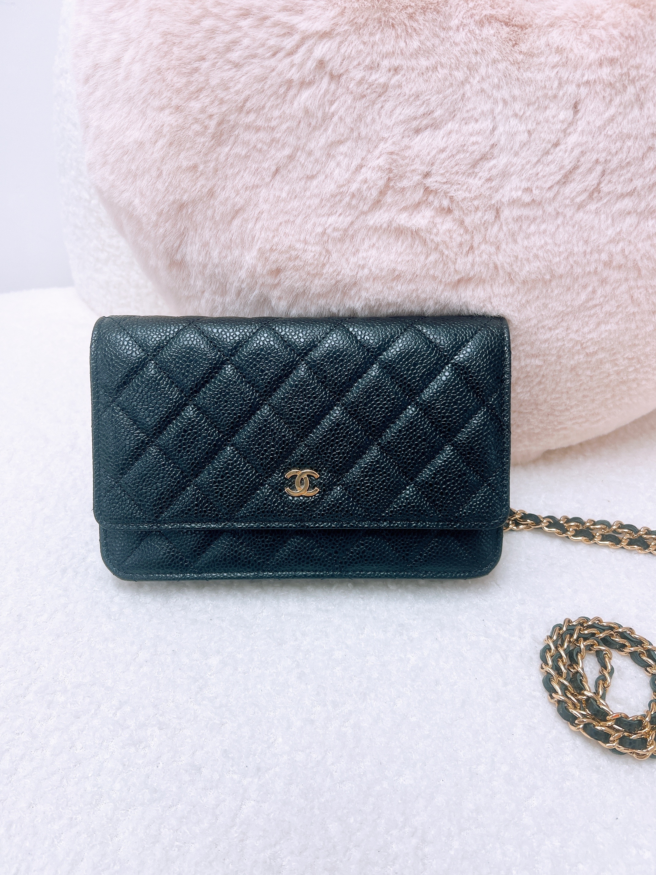 Chanel wallet on chain woc (black caviar GHW)