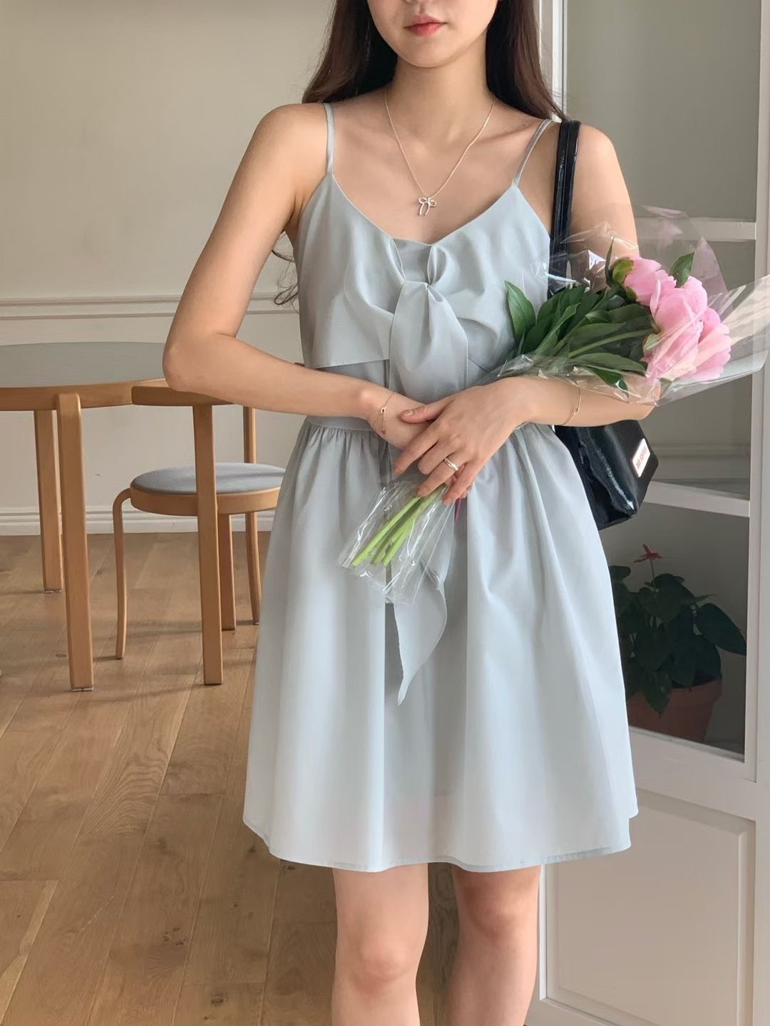 蝴蝶結吊帶連身裙