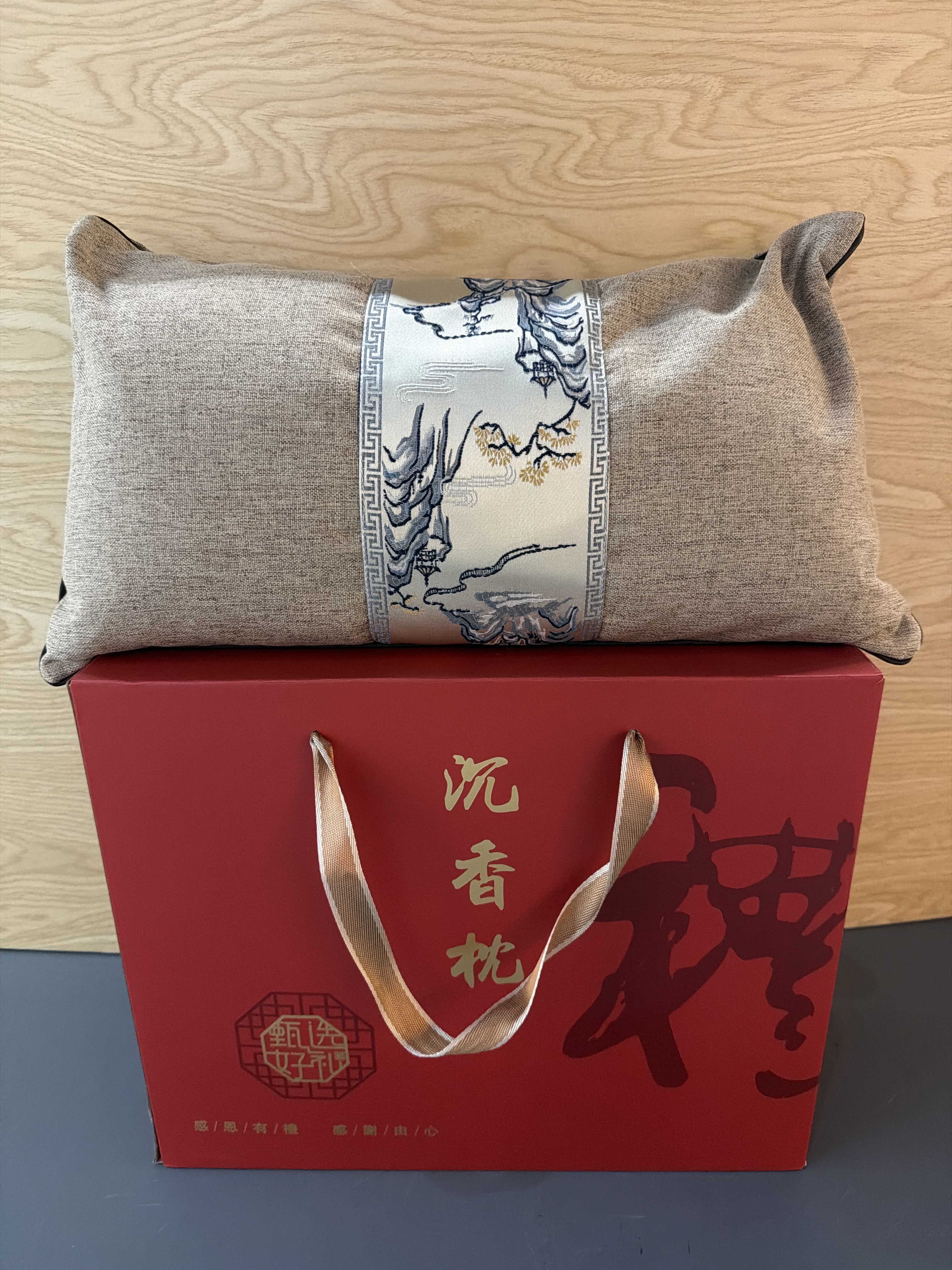 SE31 沉香枕頭 (J-L9155)