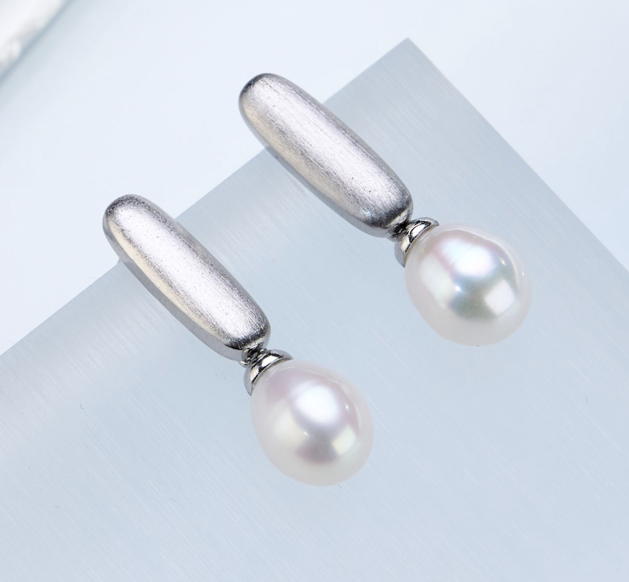 0421sz42-SZHK-PEARL-淡水拉絲磨砂水滴耳釘(B47)