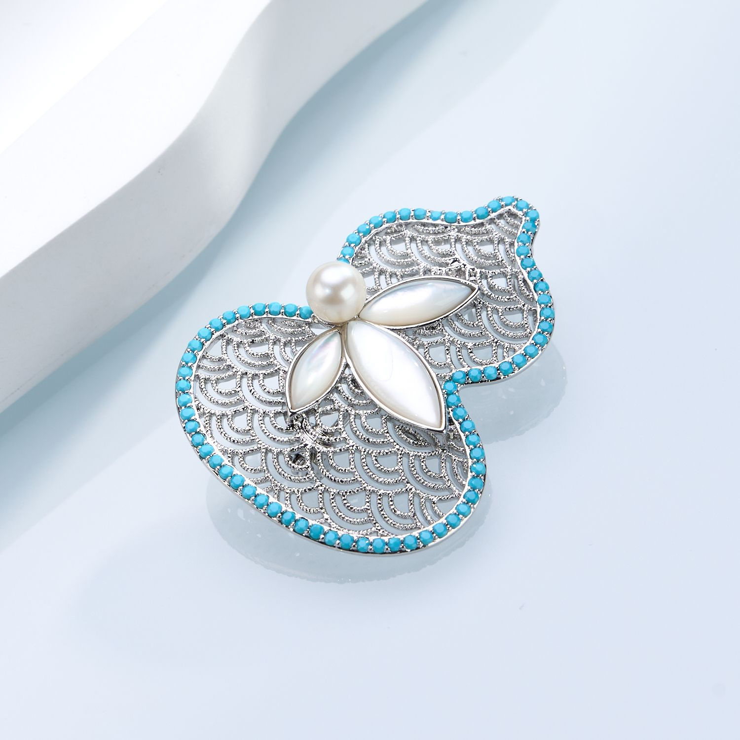 0421sz67-SZHK-PEARL-海水AKOYA藍松葫蘆胸針(A18)