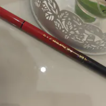 [S] ELIZE AJ CRIMSON EYE LINER, SE36 (SE36)