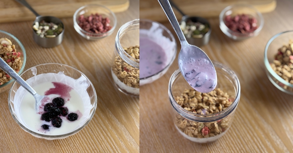 藍莓一半分量搗碎擠壓制與另外 ⅓ 無糖優格混合，並加入杯中蓋過燕麥穀片
