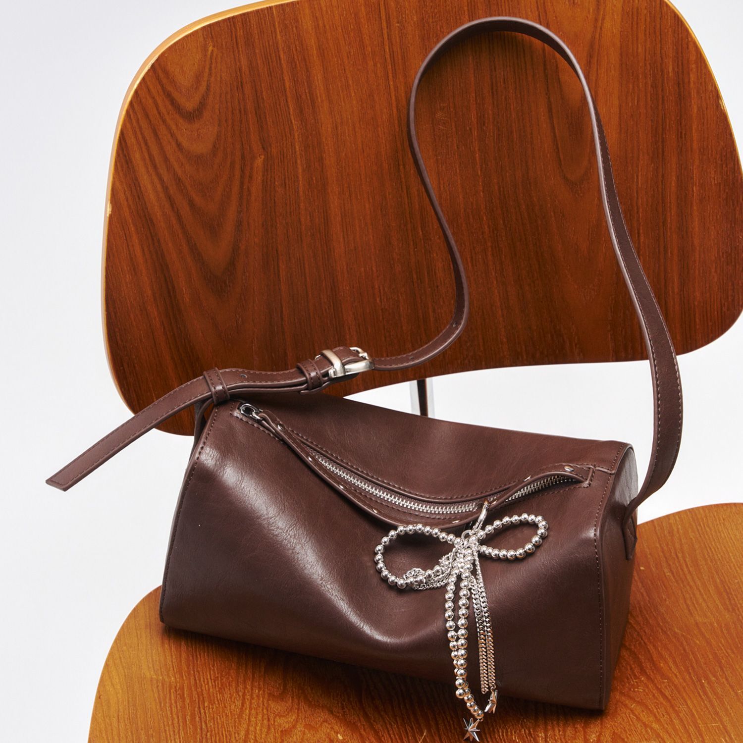 KHIHO VELVA STUD BRICK BAG