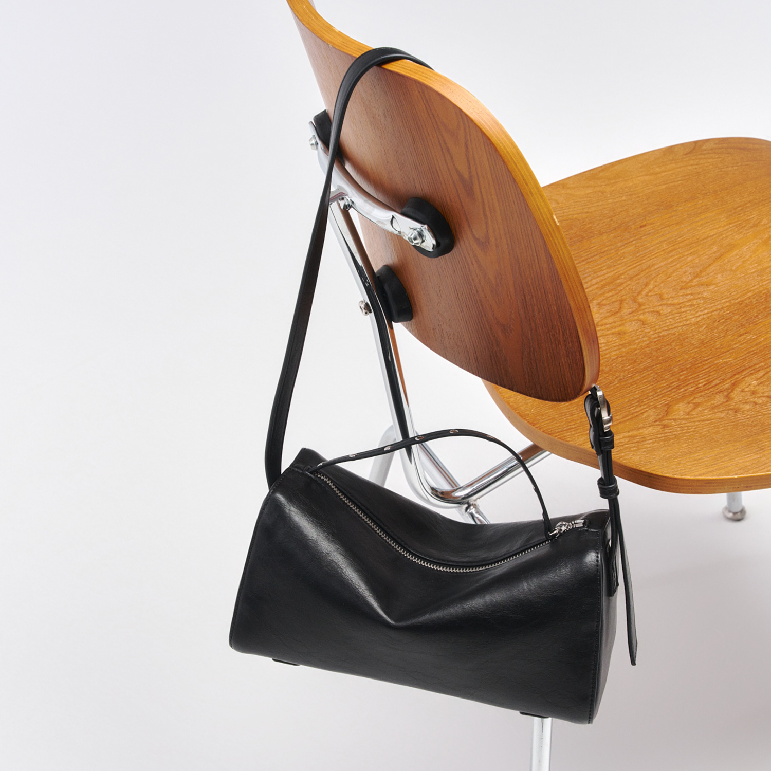 KHIHO VELVA STUD BRICK BAG