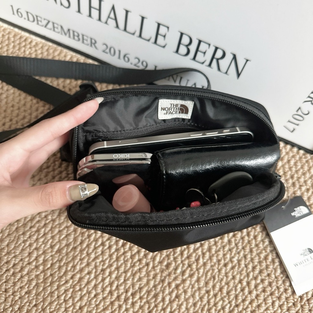 the north face 北臉 防潑水側背小包 收納包 零錢包 外出小包 小方包 卡片包 零錢包