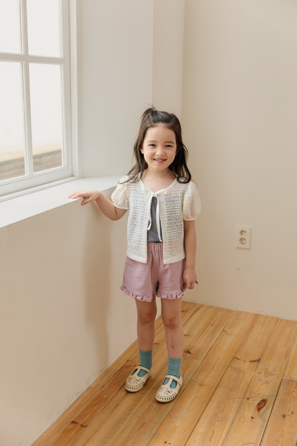 正韓夏Chulsuyounghee 兩色鏤空罩衫