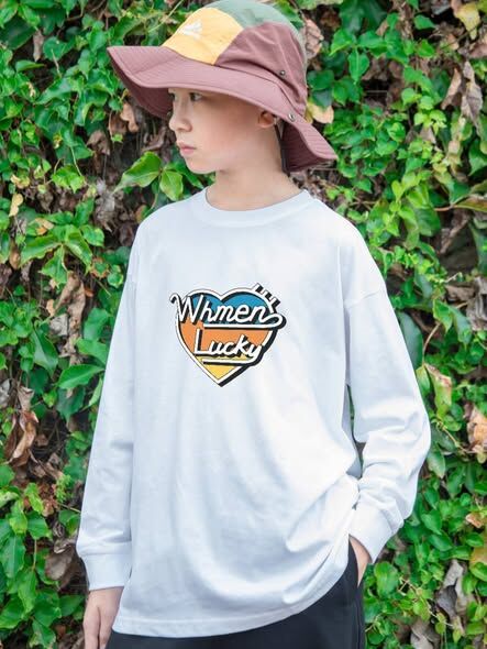 中性款愛心印花薄長T