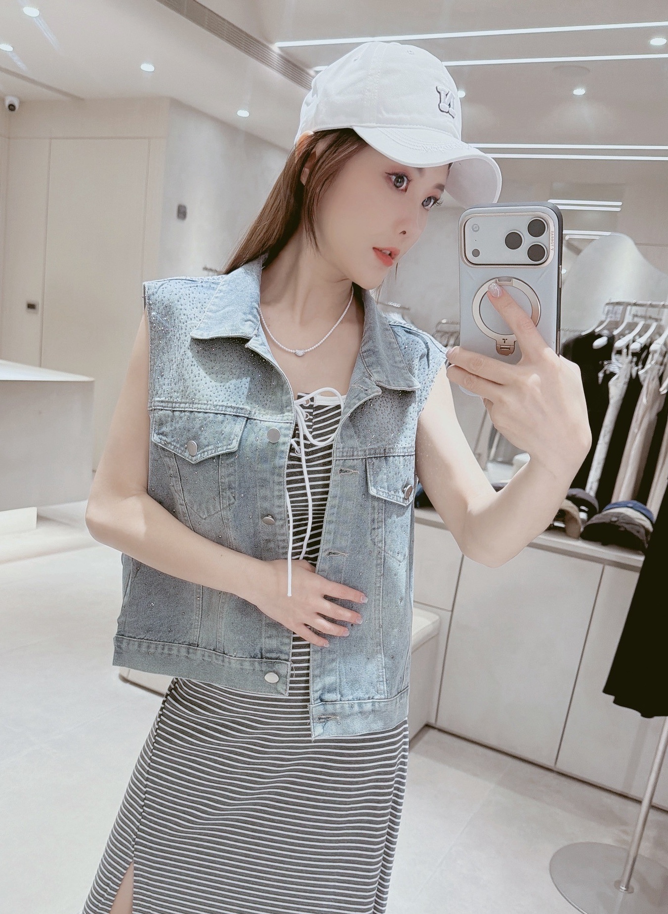 燙鑽造型牛仔背心