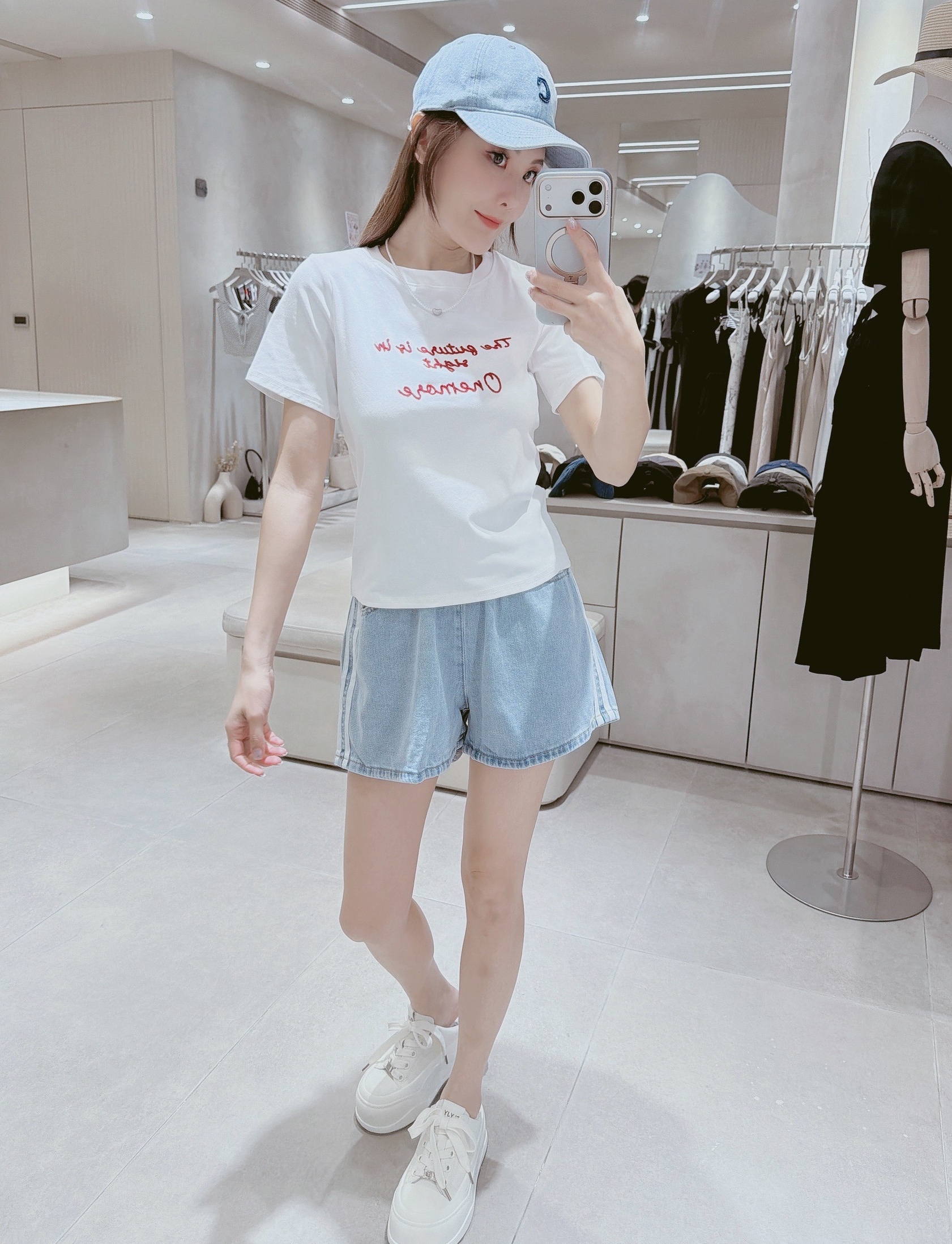 三排繡字字母棉質衣