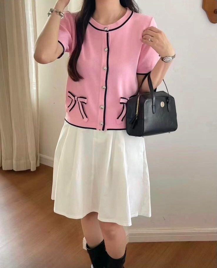 SM14 胸40-64 長22 $379 (一口價)