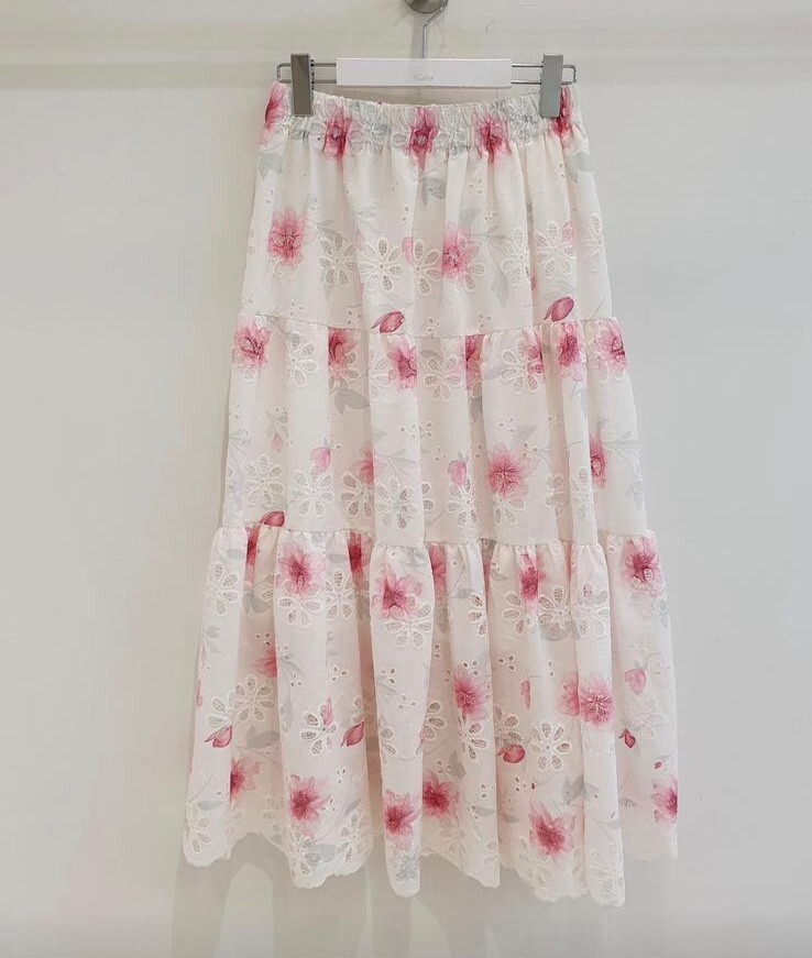 SM18 腰24-40 Hip 41長32 $369 (一口價)