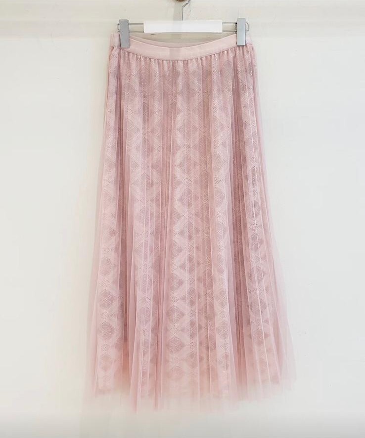 SM23 腰25-39 Hip 46 長36 $379 (一口價)