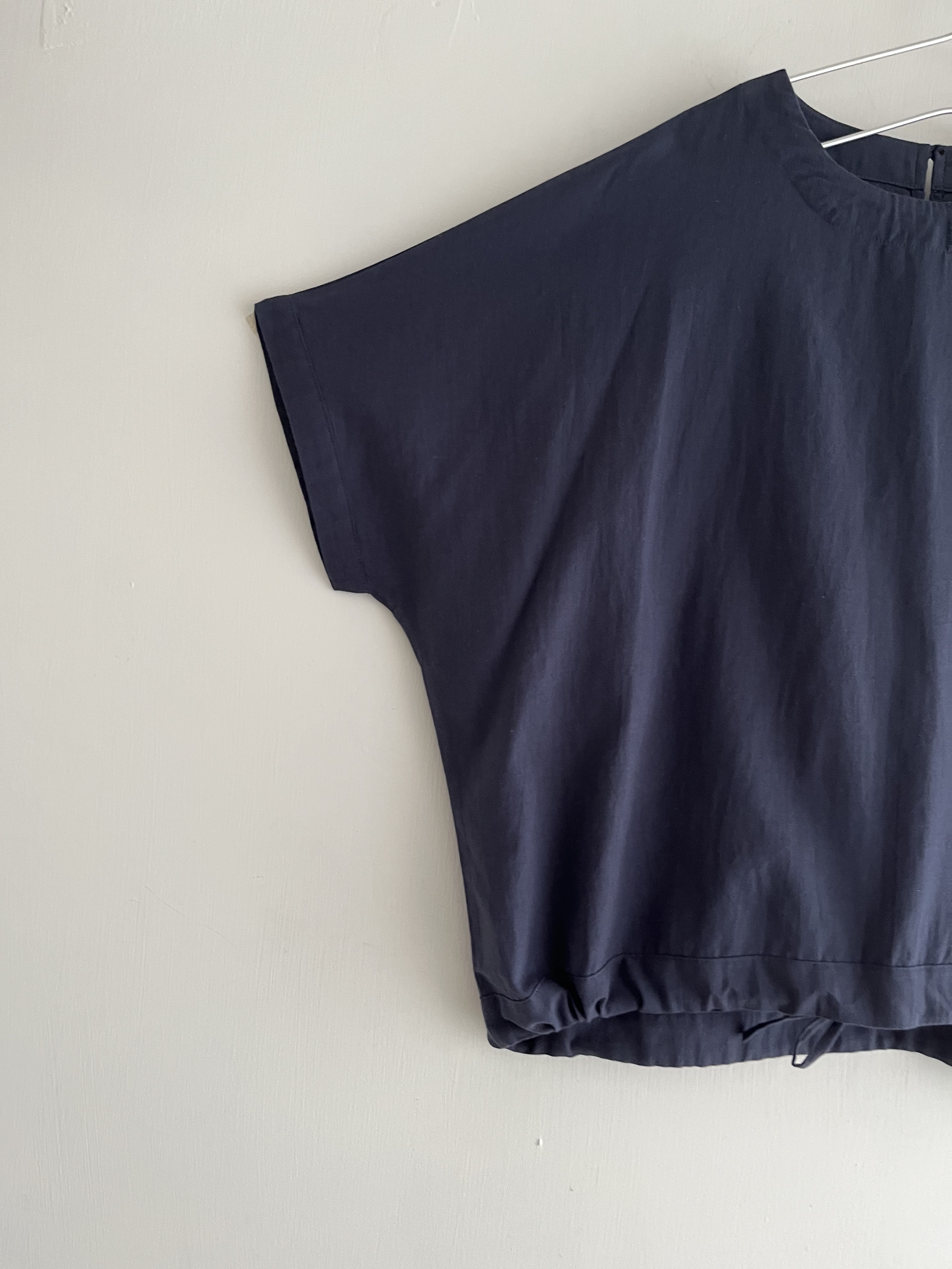 Kermu藍色圓領top