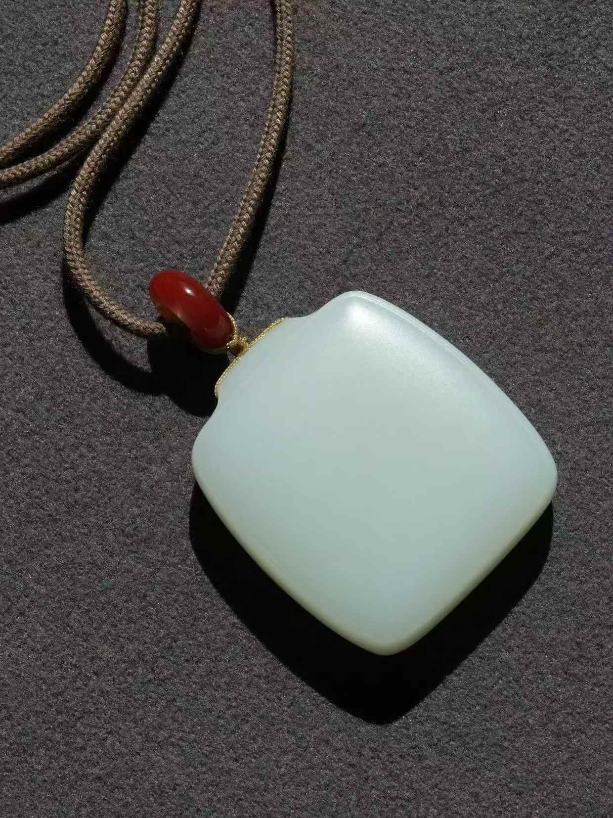 410716 和田玉羊脂玉無事牌