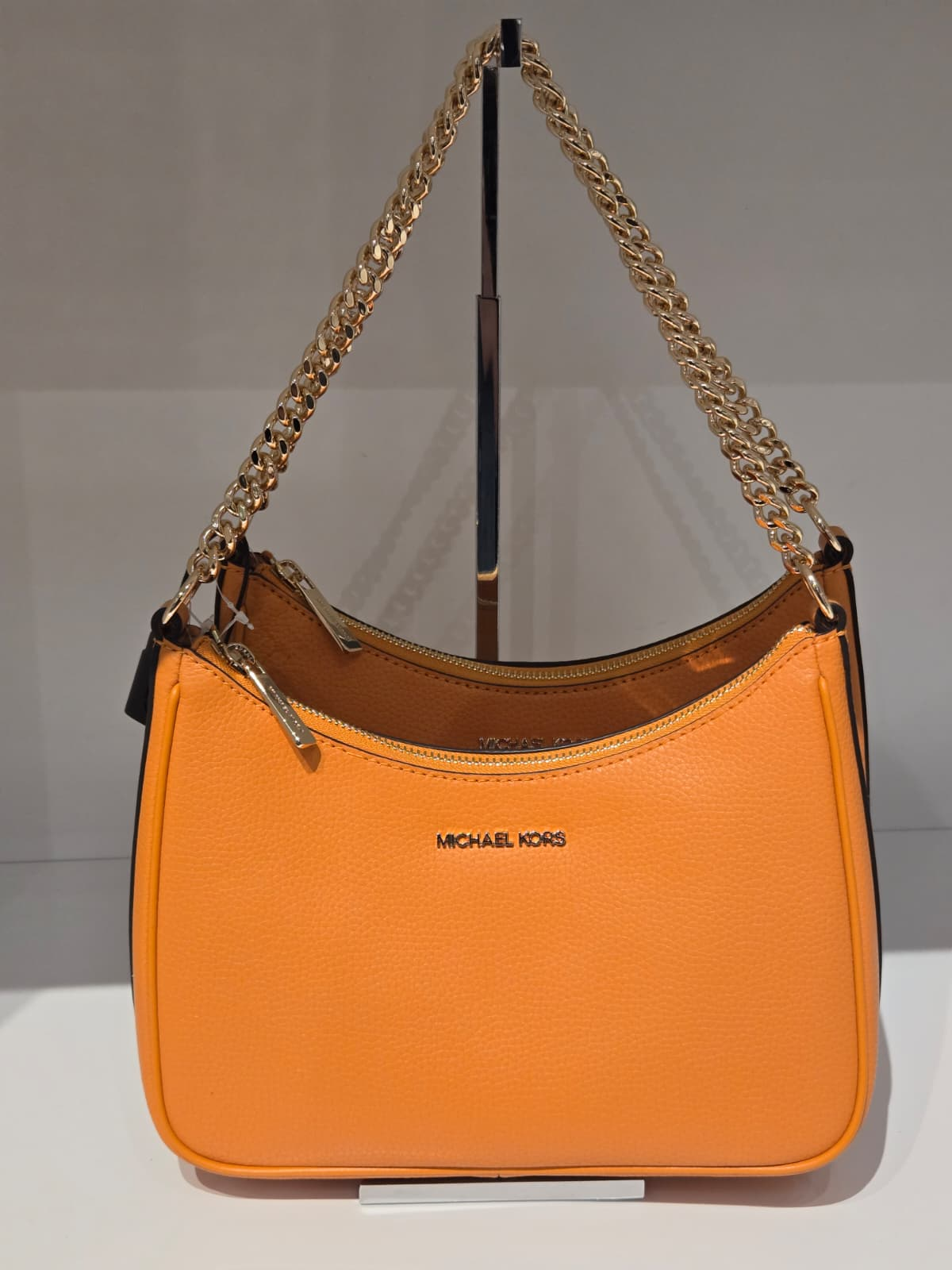 【預購】Michael Kors H042101 荔枝紋皮革鏈條腋下包